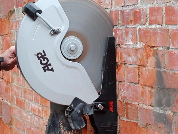 Nástavec proti prachu pro pilu AGP C14