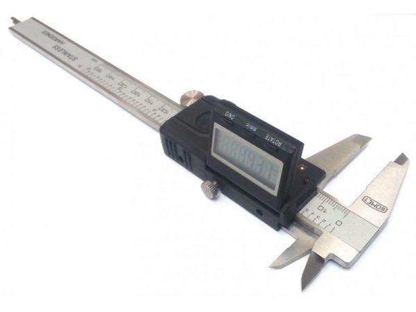 Posuvné měřítko digitální s výklopným displejem 150mm 251236 - SOMET