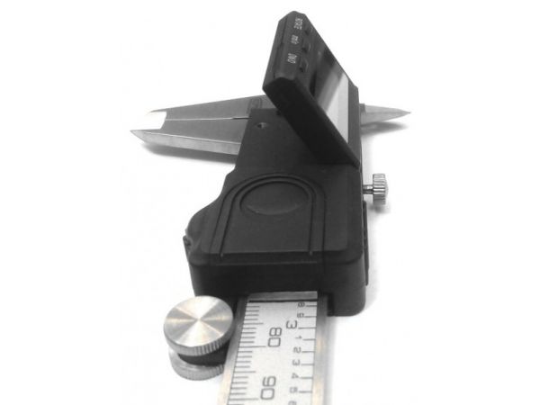 Posuvné měřítko digitální s výklopným displejem 150mm 251236 - SOMET